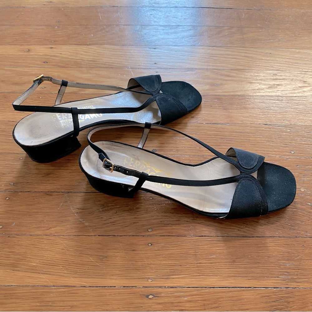Vintage Ferragamo Slingback heel